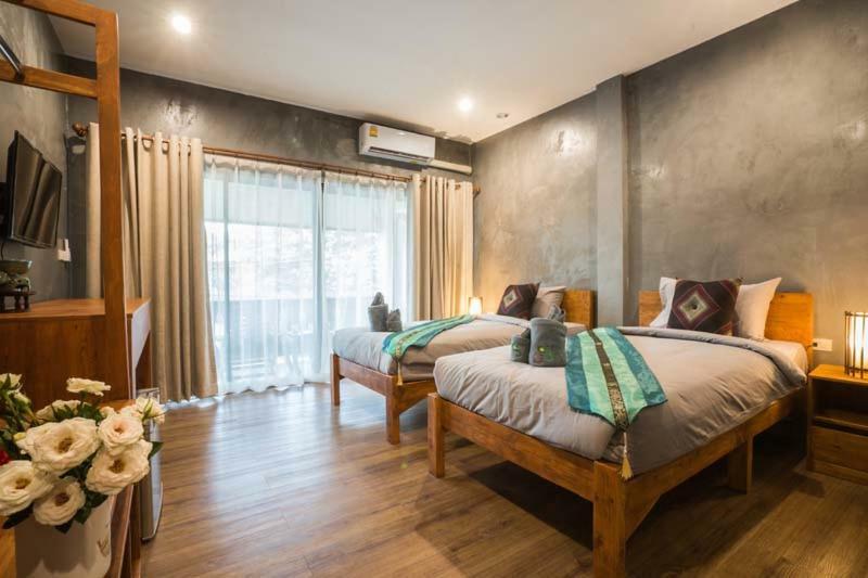 Sriananpura Hotell Chiang Mai Exteriör bild