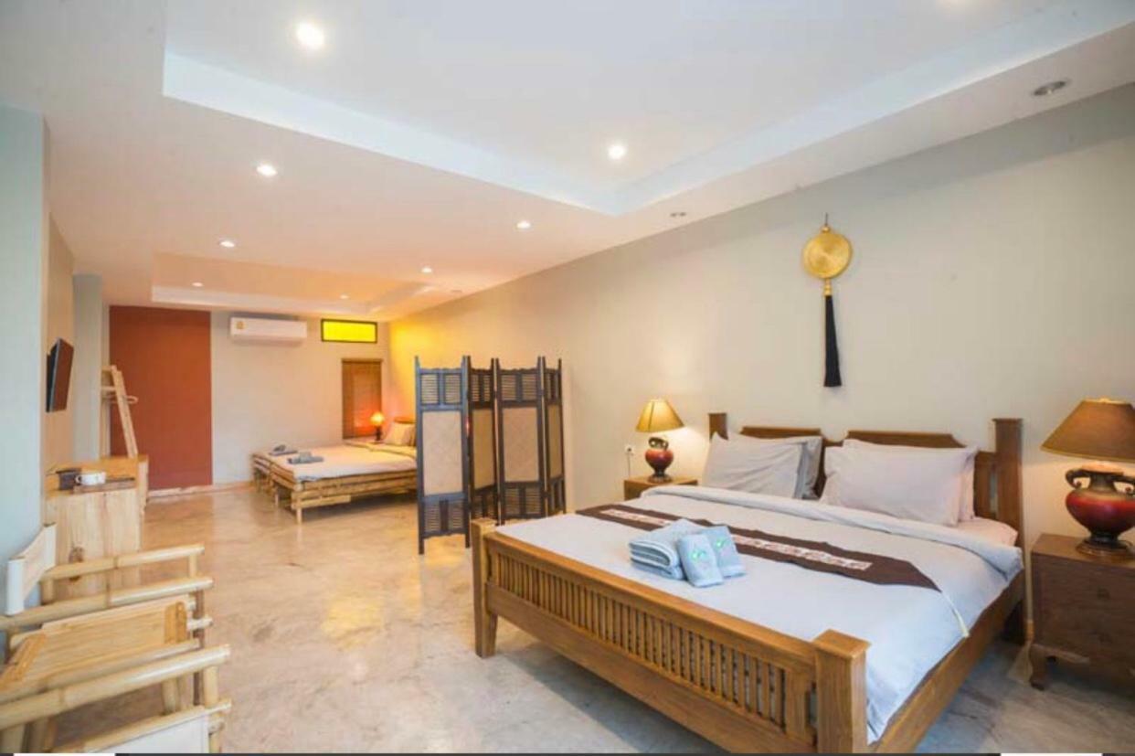Sriananpura Hotell Chiang Mai Exteriör bild